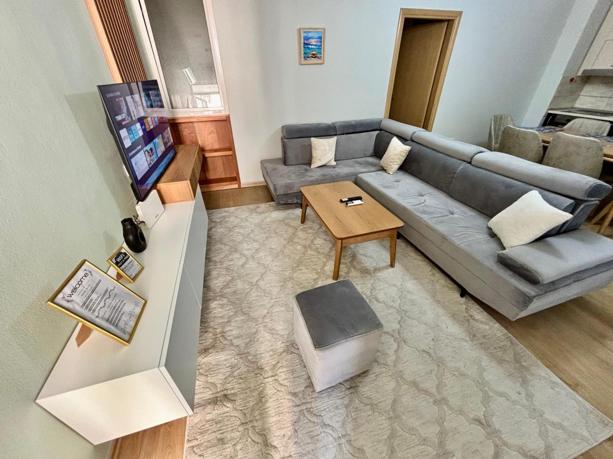 Edi'S Apartament Tirana Kültér fotó