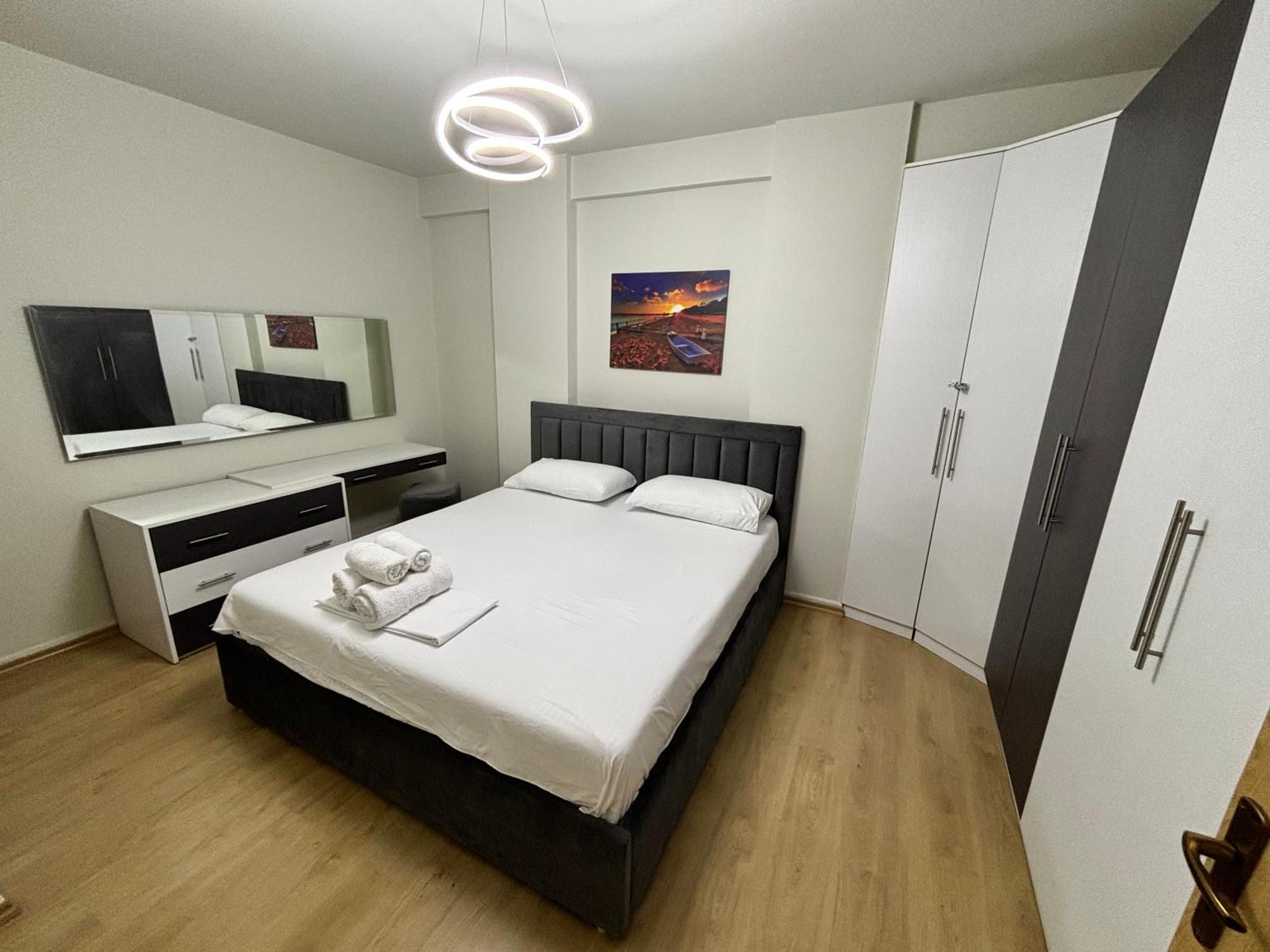 Edi'S Apartament Tirana Kültér fotó