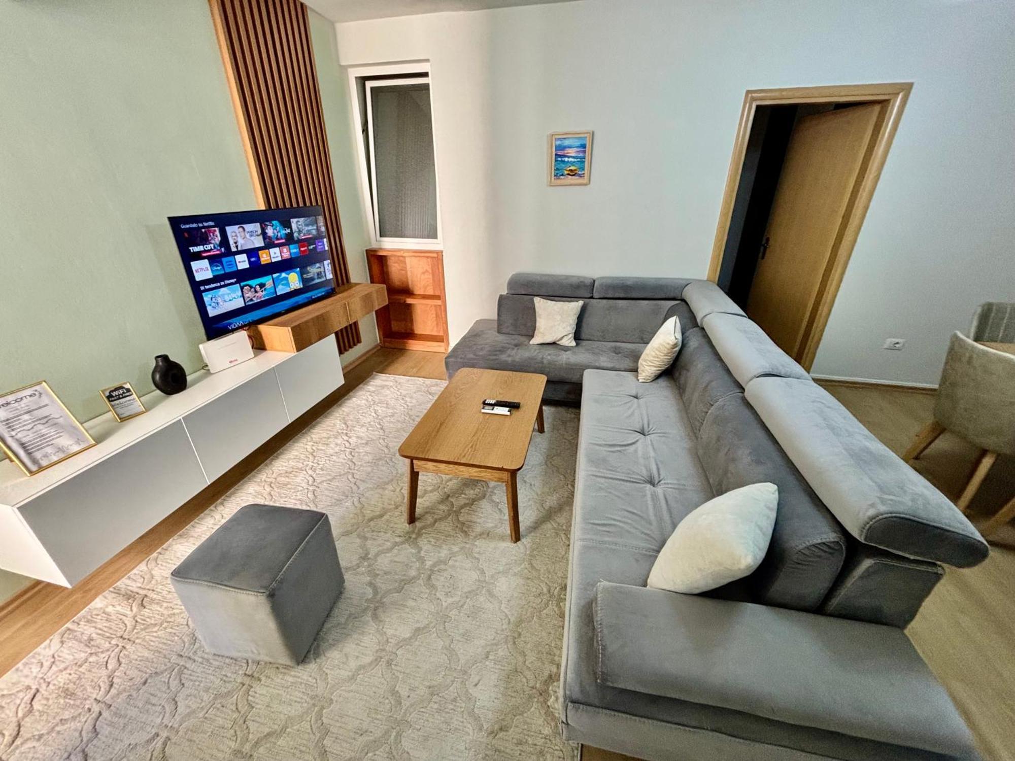 Edi'S Apartament Tirana Kültér fotó